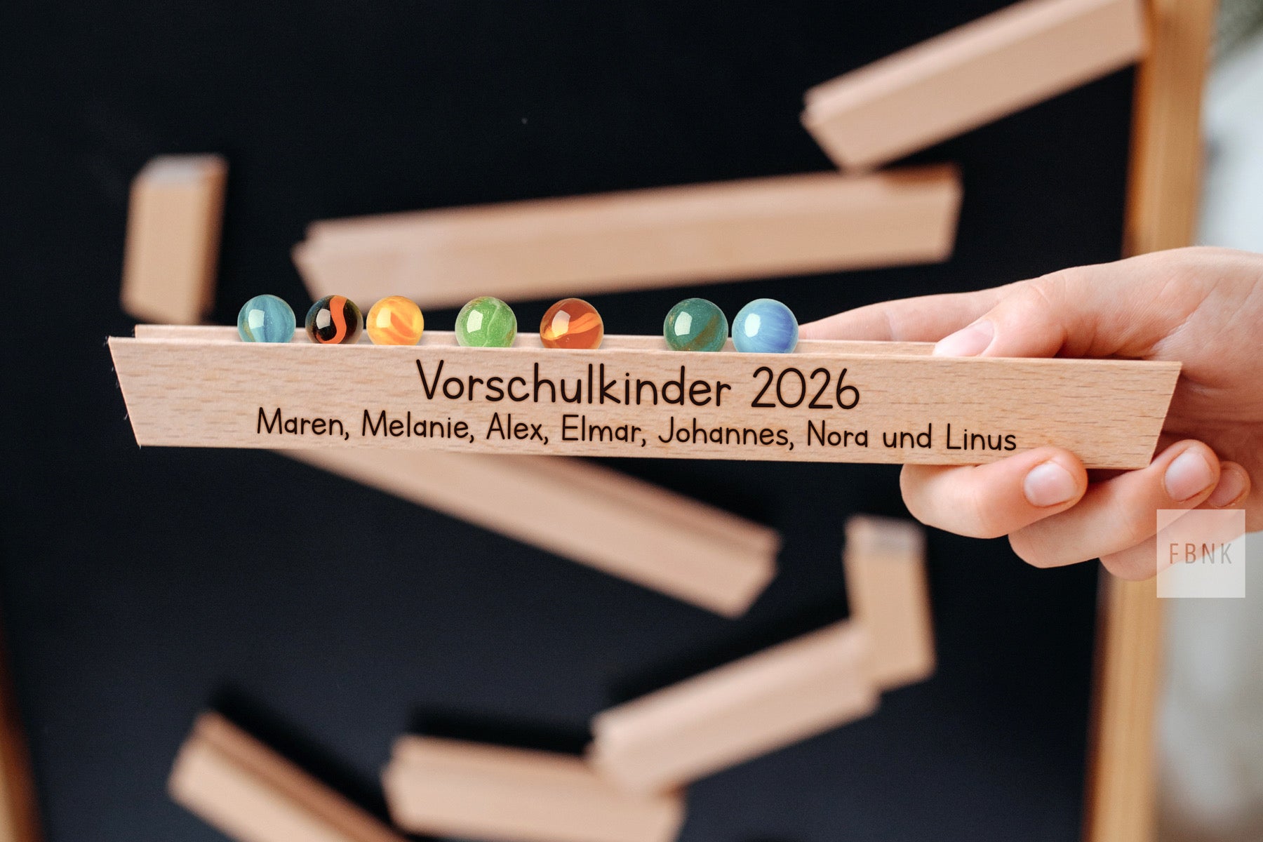 Magnetische Wandmurmelbahn als Kindergarten-Abschiedsgeschenk