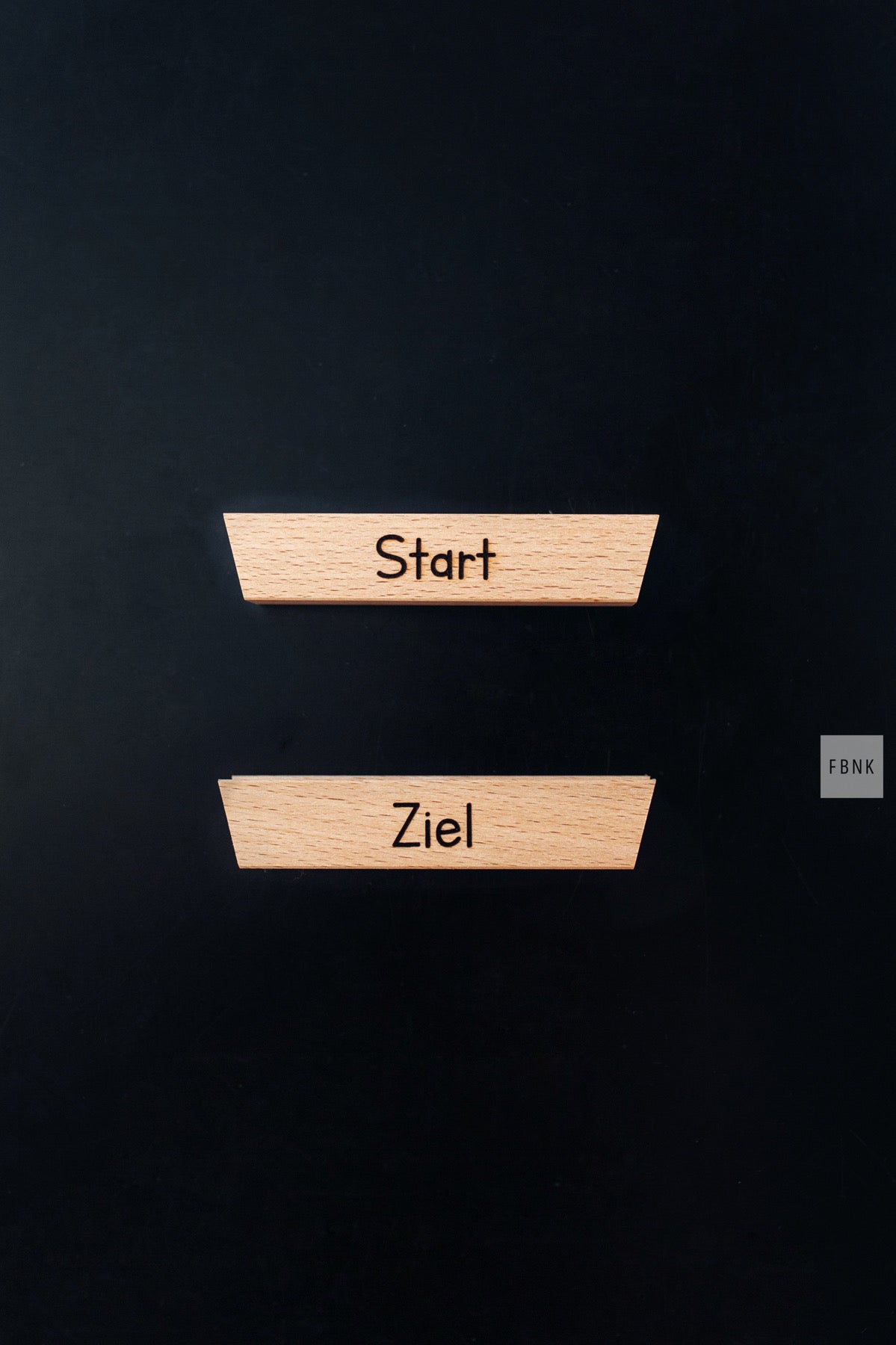 Magnetische Wandmurmelbahn – Start- und Ziel Schienen Lieferumfang